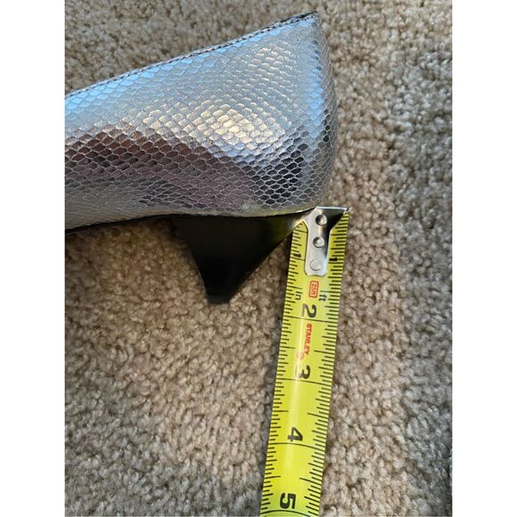 ISABEL MARANT Poomi Metallic Pumps In Silver, Size EU 40 / US 9, MSRP $556 - Picture 10 of 10